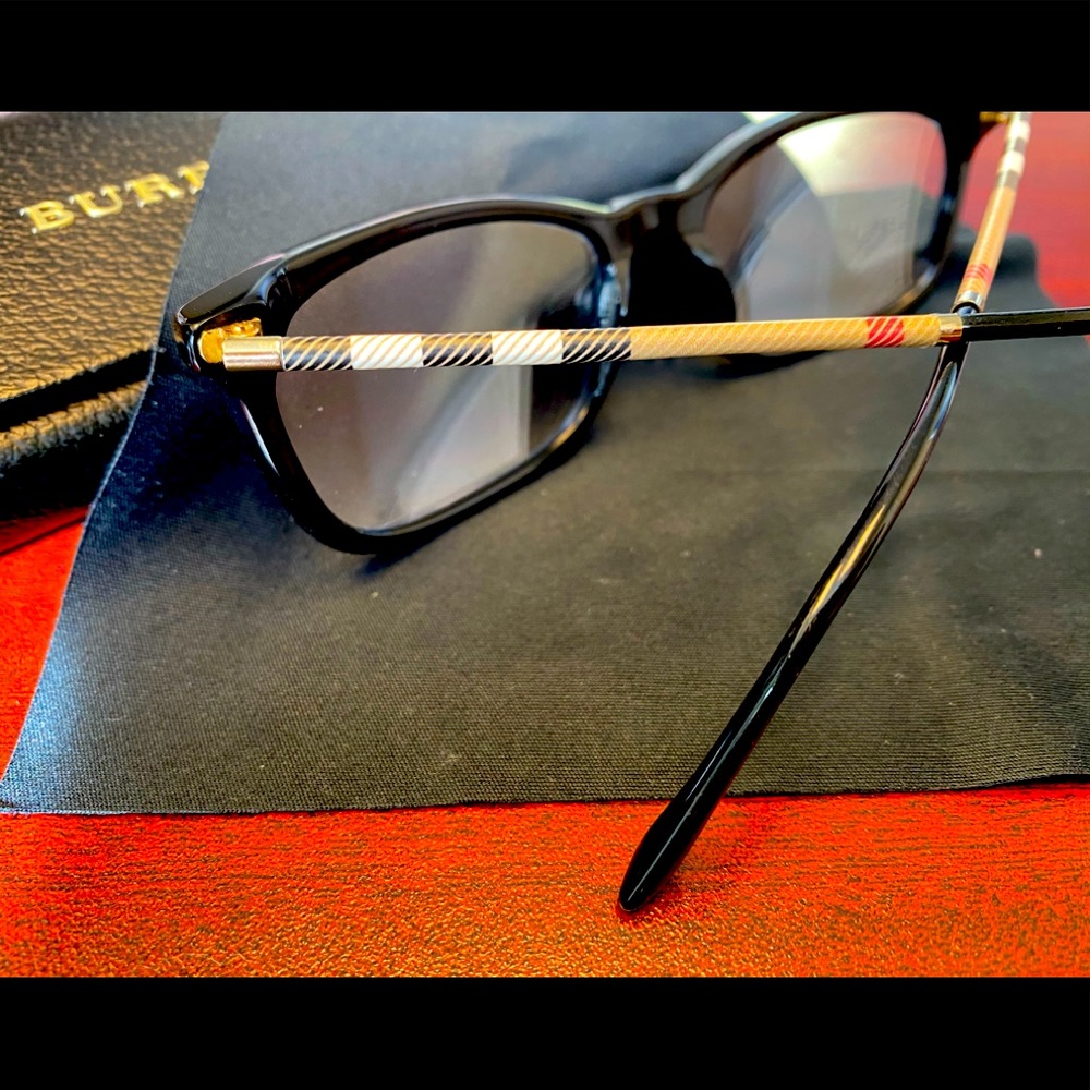 Burberry blue light glasses
